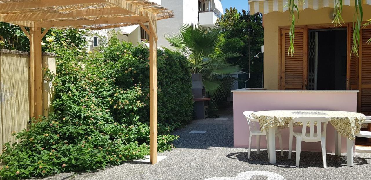 Appartamento Con Giardino Sul Mare ガリポリ エクステリア 写真